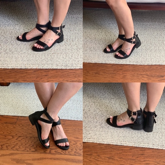BUNDLED | faux leather buckle sandal | - Picture 8 of 8